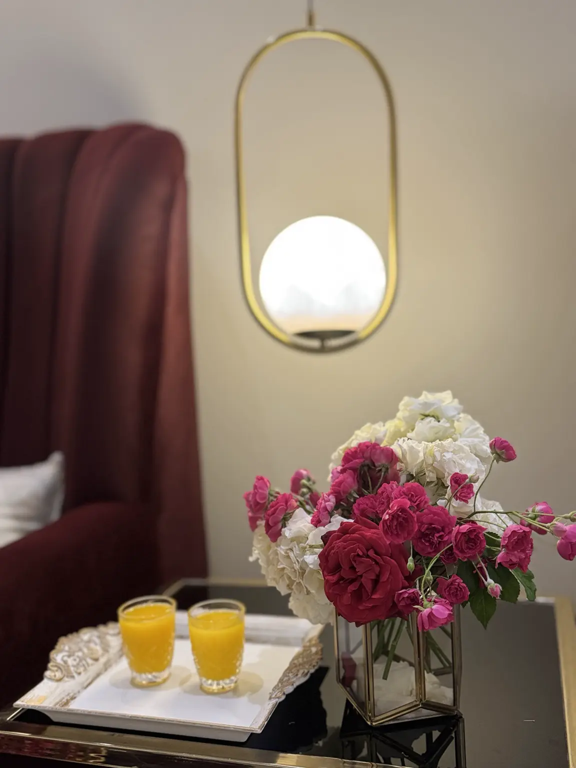 Elegant Lounge at Divine Beauty Salon